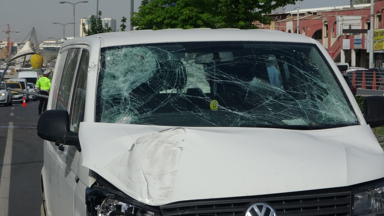 Malatya’da 5 araçlı zincirleme kaza: 3 kilometrelik kuyruk oluştu