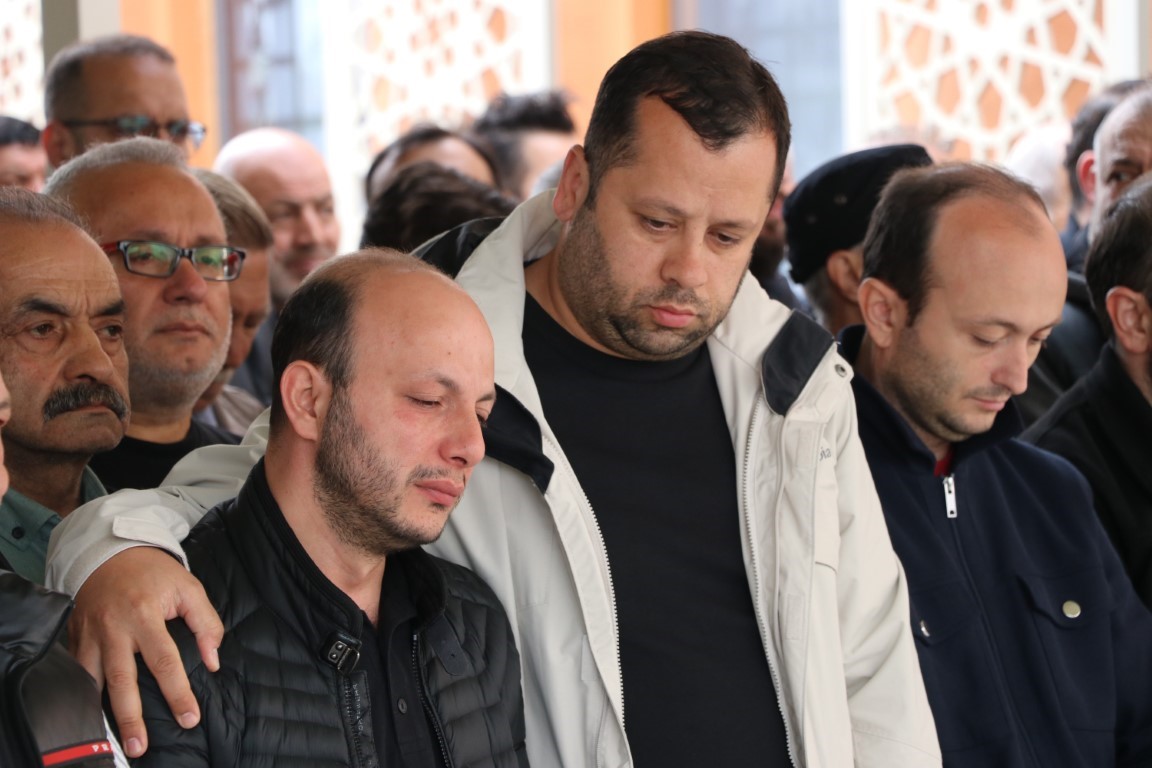 Metrobüs kazasında hayatını kaybeden Ebru Heper defnedildi