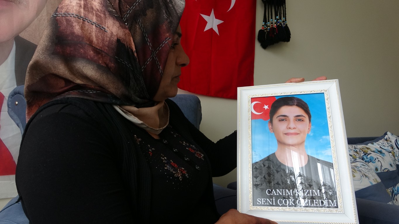 Kızı dağa kaçırılan Vanlı anne: 