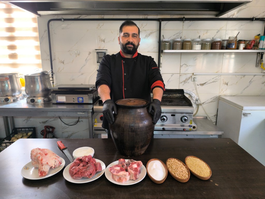 Damak çatlatan lezzeti ile ün salan Afyon keşkeğine ilgi artıyor