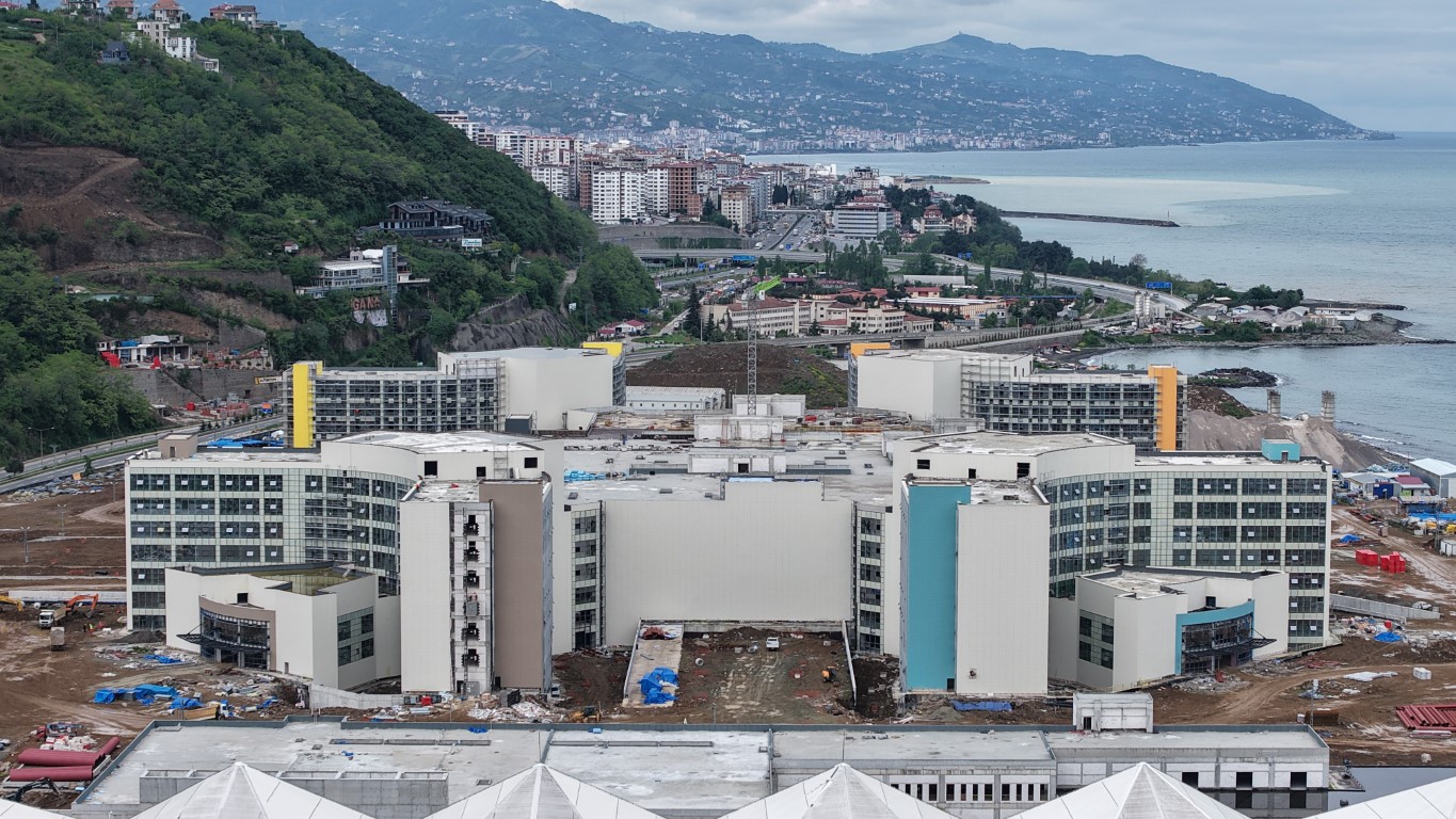 Trabzon Şehir Hastanesi inşaatının yüzde 75’i tamamlandı