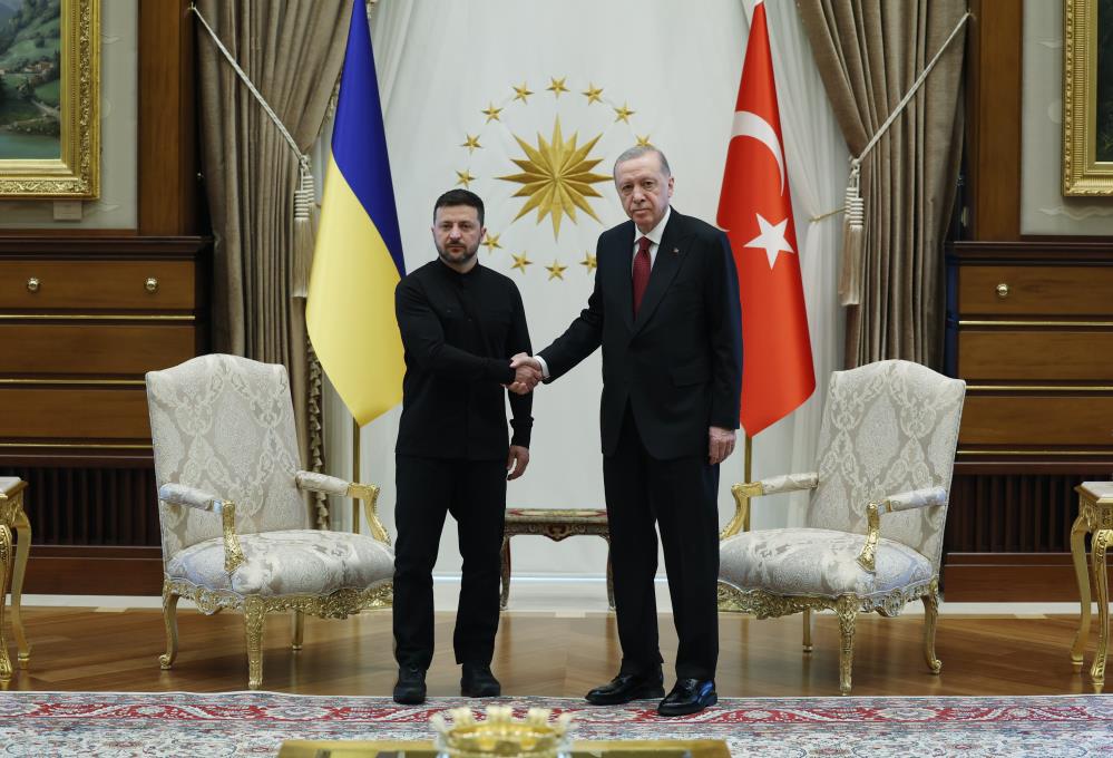 Cumhurbaşkanı Erdoğan, Ukrayna Cumhurbaşkanı Volodimir Zelenskiy ile bir araya geldi