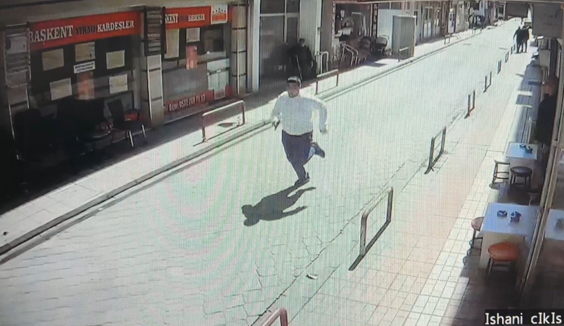 Ablasını kaçıran genci göğsünden vurarak öldürdü: Dehşet anları kamerada