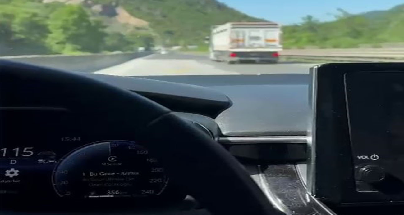 120 kilometre hızla gitti, önündeki tıra yetişemedi