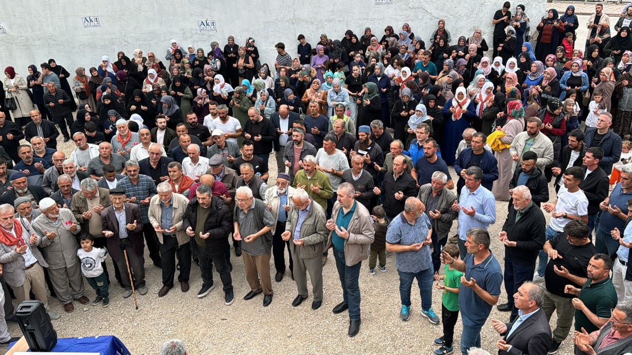 Amasya’dan hac kafilesi dualarla uğurlandı