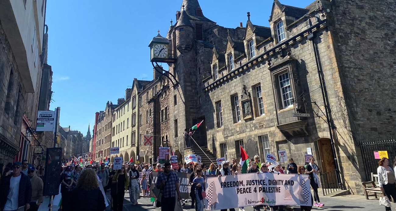 İskoçya'da Nakba Günü yürüyüşünde "Özgür Filistin" sesleri