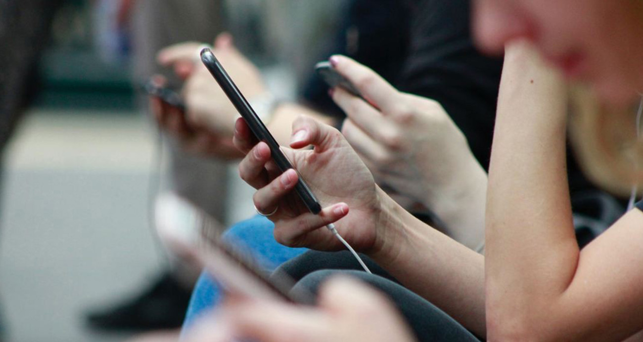 Profesörden yapay zeka uyarısı: "Mesajlarınız okunuyor, analiz ediliyor"