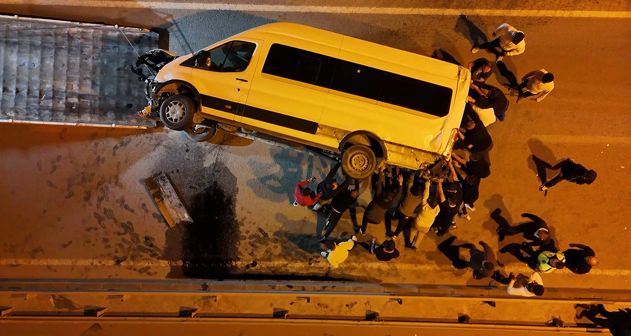 Alkollü genç şehirde kabus yaşattı: Patronunu ve servis şoförünü gasp etti, kaza üstüne kaza yaptı