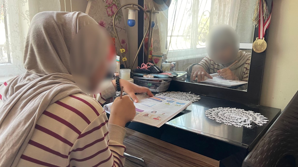 Tesettürlü öğrenciye 'Karabaş' diye hitap eden öğretmen CİMER'e şikayet edildi