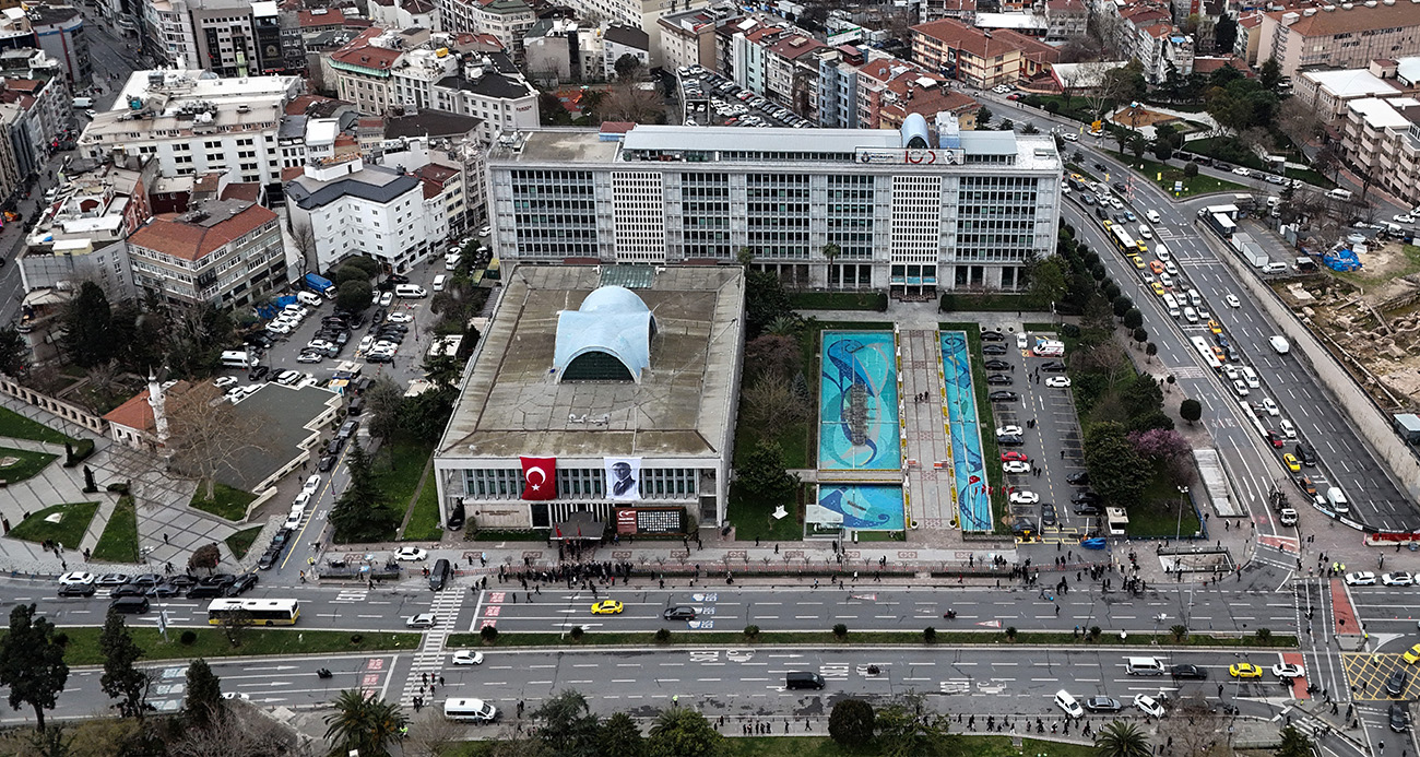 İBB’ye yönelik yolsuzluk soruşturmasında 22 şüpheliye gözaltı kararı