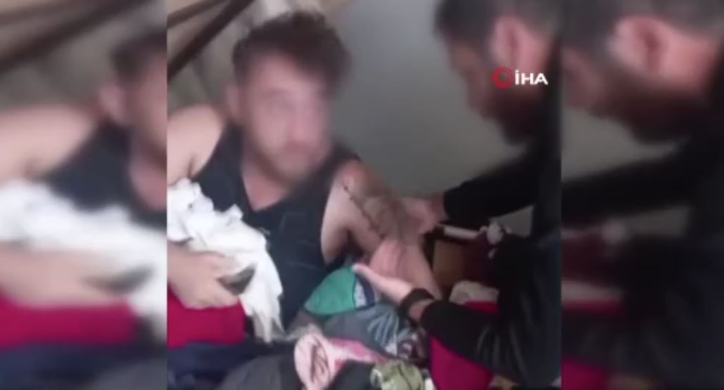 Bazanın içerisinde saklanırken bulundu, "Başım döndü, burada yatıyordum" dedi