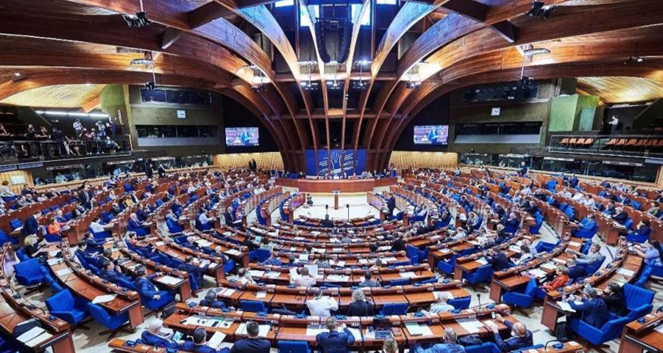 AB'den Suriye'ye yönelik tüm ekonomik yaptırımları kaldırma kararı