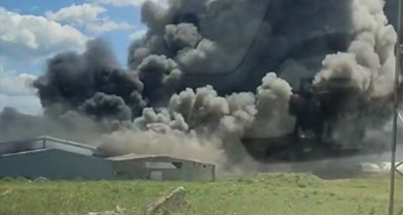 Kocaeli’de boya fabrikasında yangın çıktı