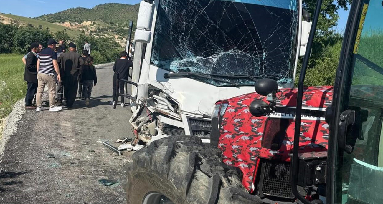 Tunceli’de öğrenci servisi kaza yaptı: 8 öğrenci yaralandı
