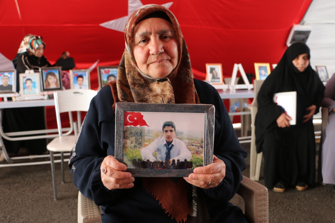 Diyarbakır’da evlat nöbetinde olan anne: 