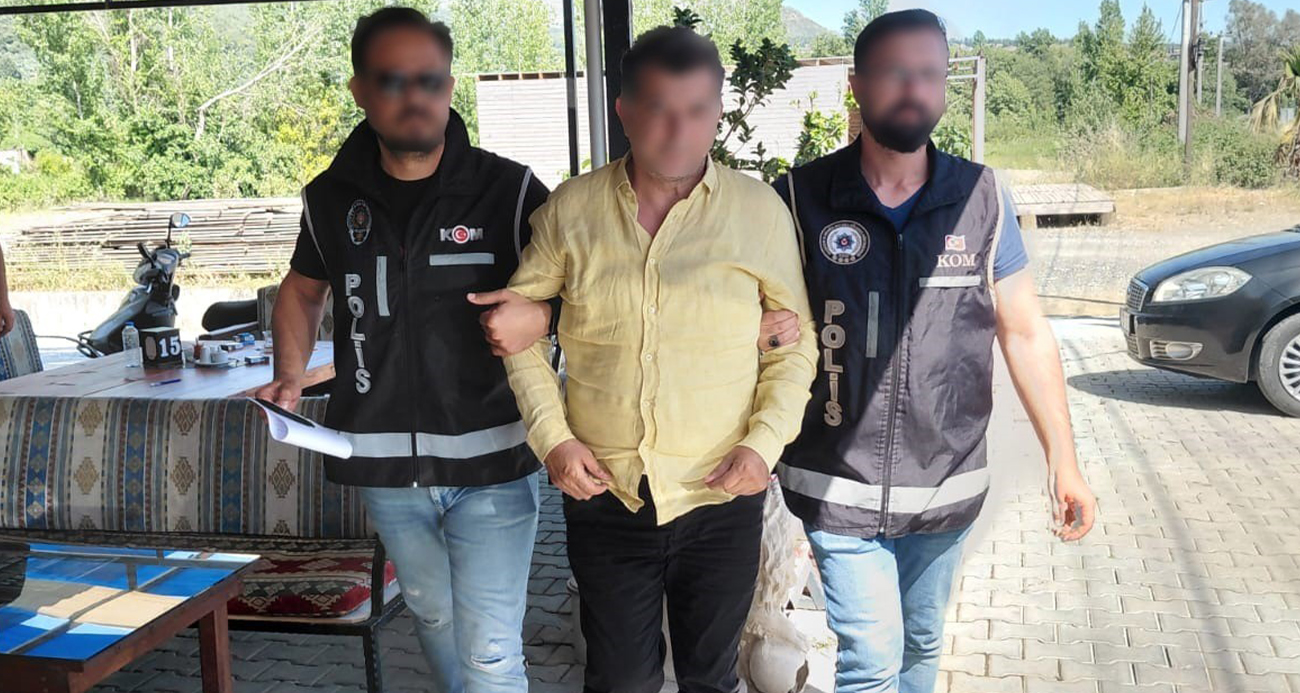 İstanbul merkezli borsa operasyonunda örgüt ele başı ve 6 şüpheli yurt dışına kaçarken yakalandı