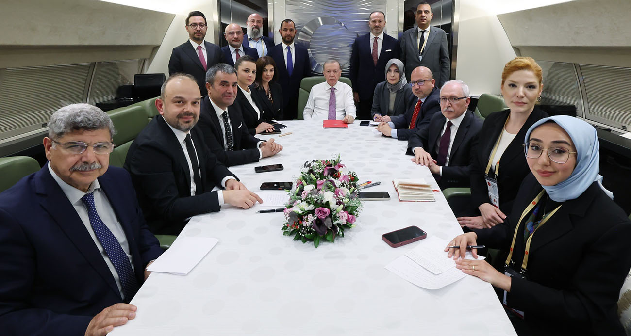 Cumhurbaşkanı Erdoğan: "Yeni anayasayı ülkemiz için istiyoruz, benim aday olma gibi bir derdim yok"