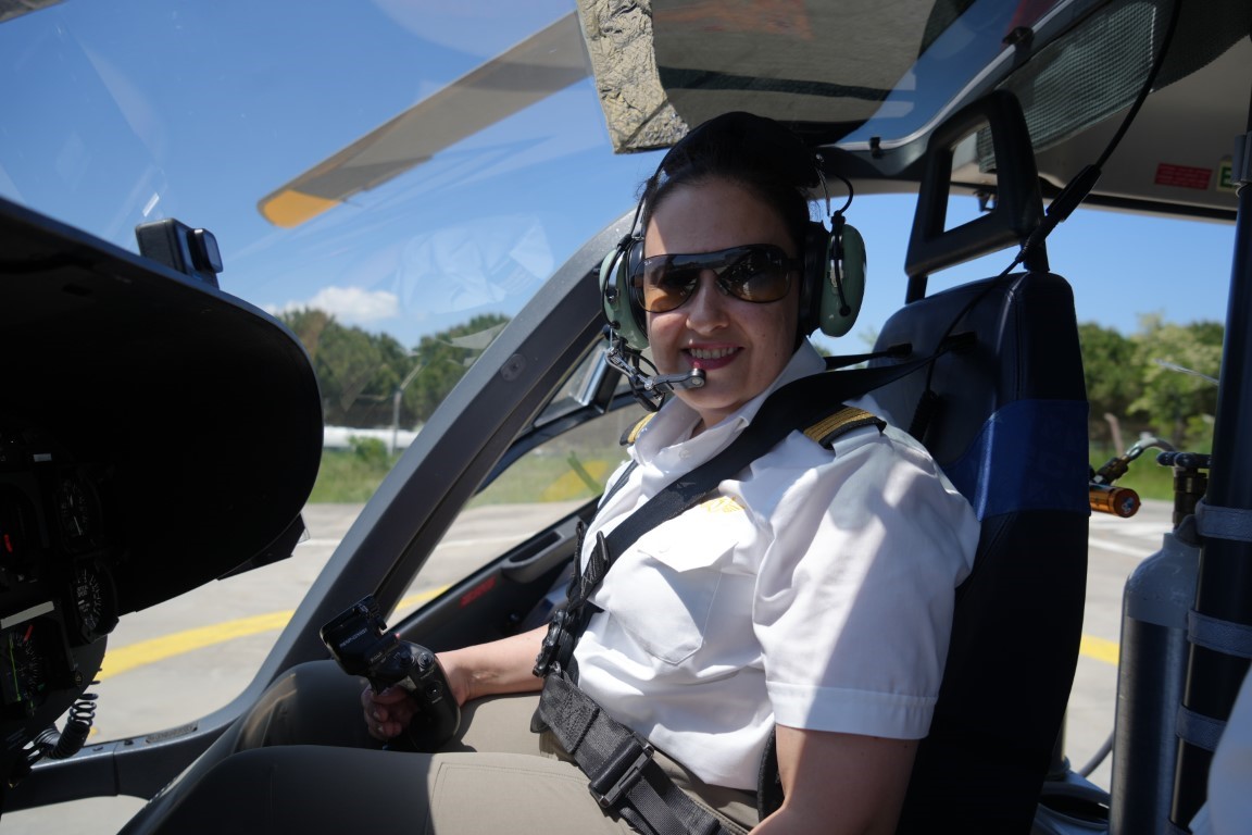 Türkiye'nin tek kadın ambulans helikopter pilotu Samsun'da görev yapıyor