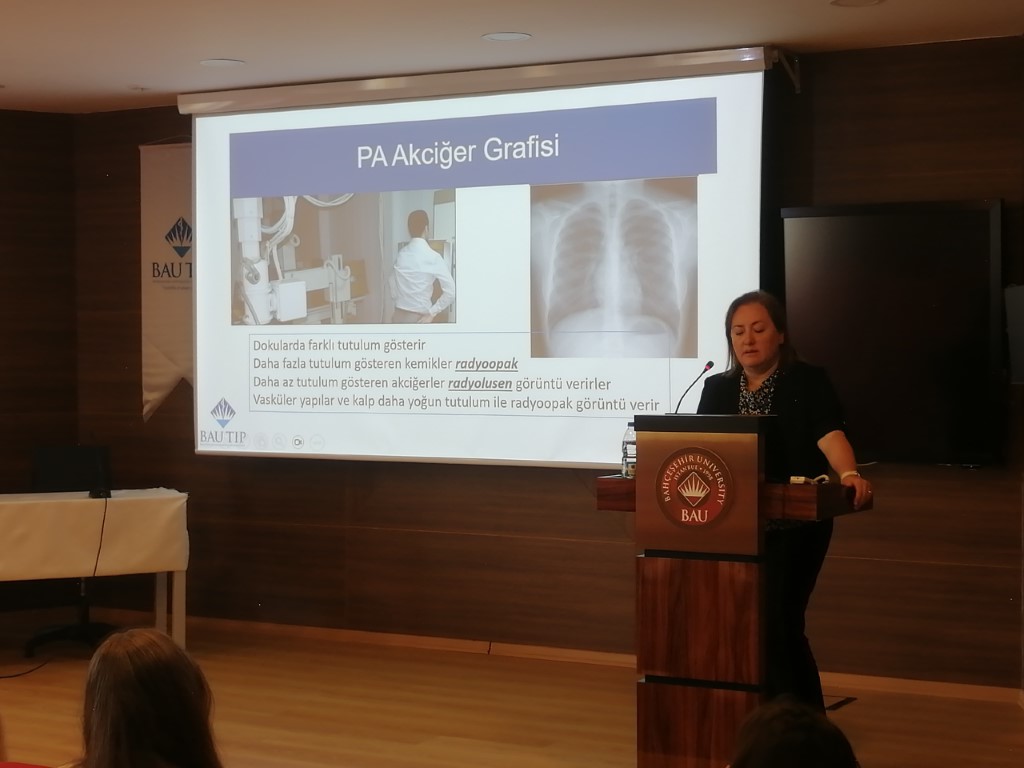Geleceğin doktorları, 4. Intern Sempozyumu’nda mesleki bilgi ve tecrübe ediniyor
