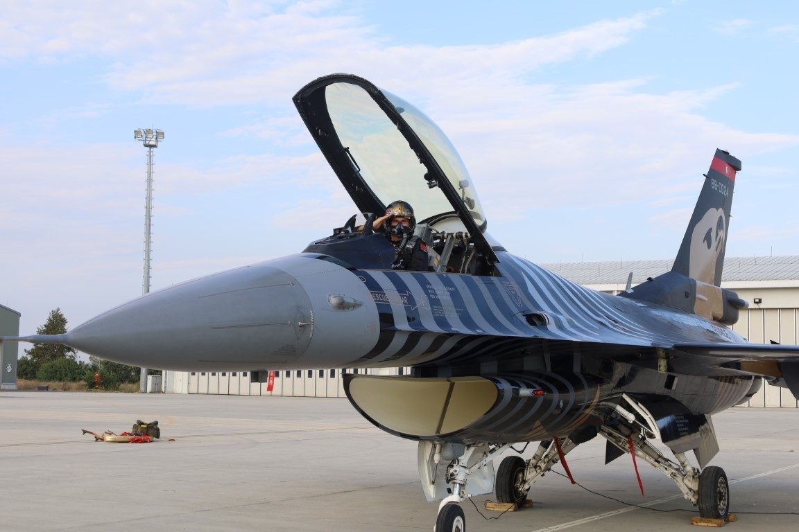 İstanbul’un fethi etkinleri çerçevesinde SOLOTÜRK İstanbul’da gösteri uçuşu yapacak