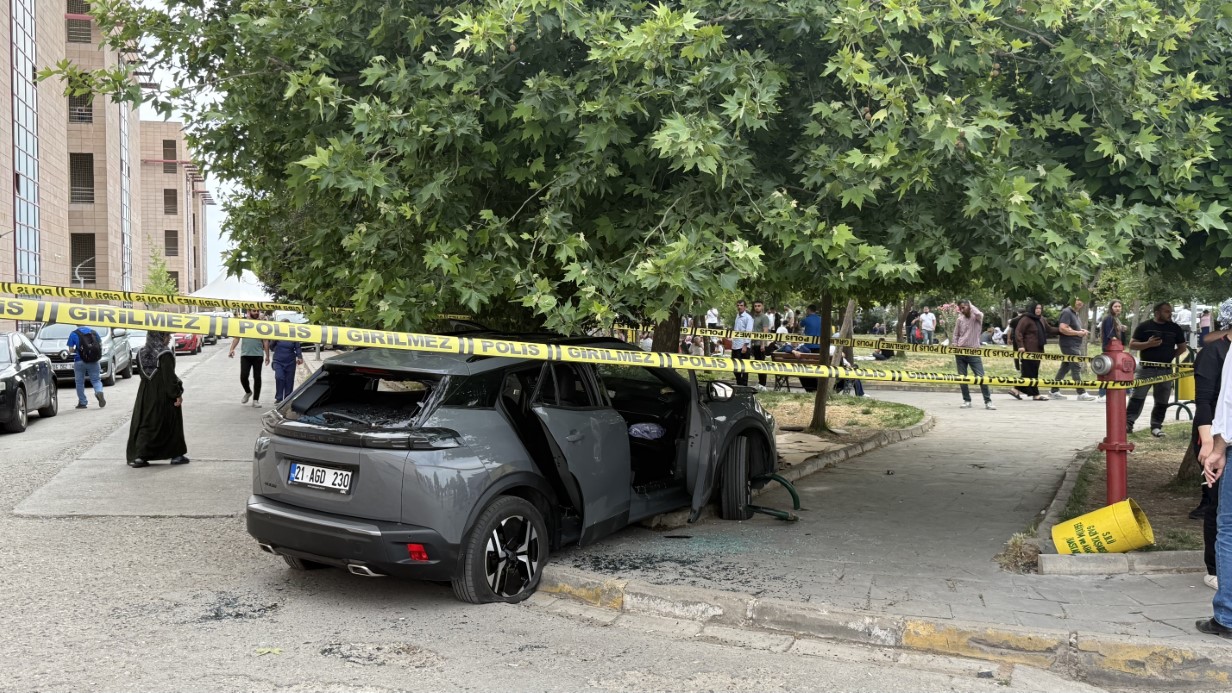 Hastane bahçesinde feci olay: Dinlenenlerin arasına daldı