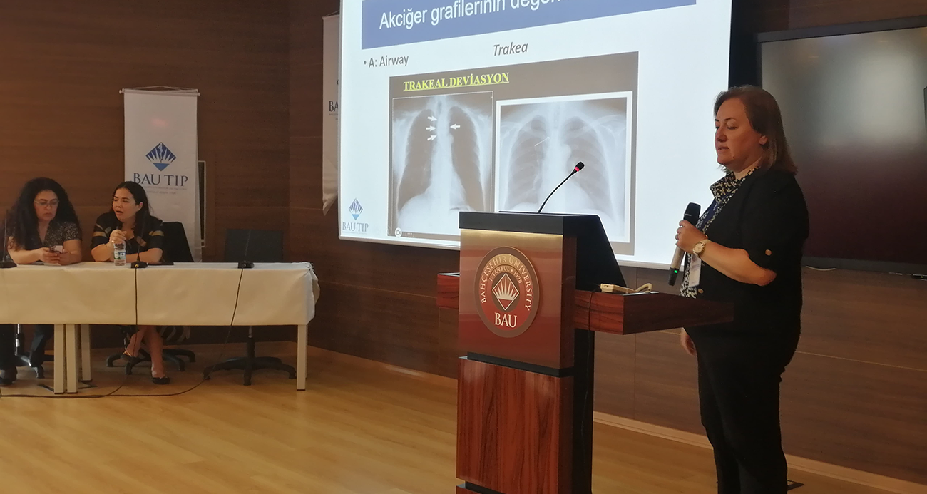 Geleceğin doktorları, 4. Intern Sempozyumu’nda mesleki bilgi ve tecrübe ediniyor