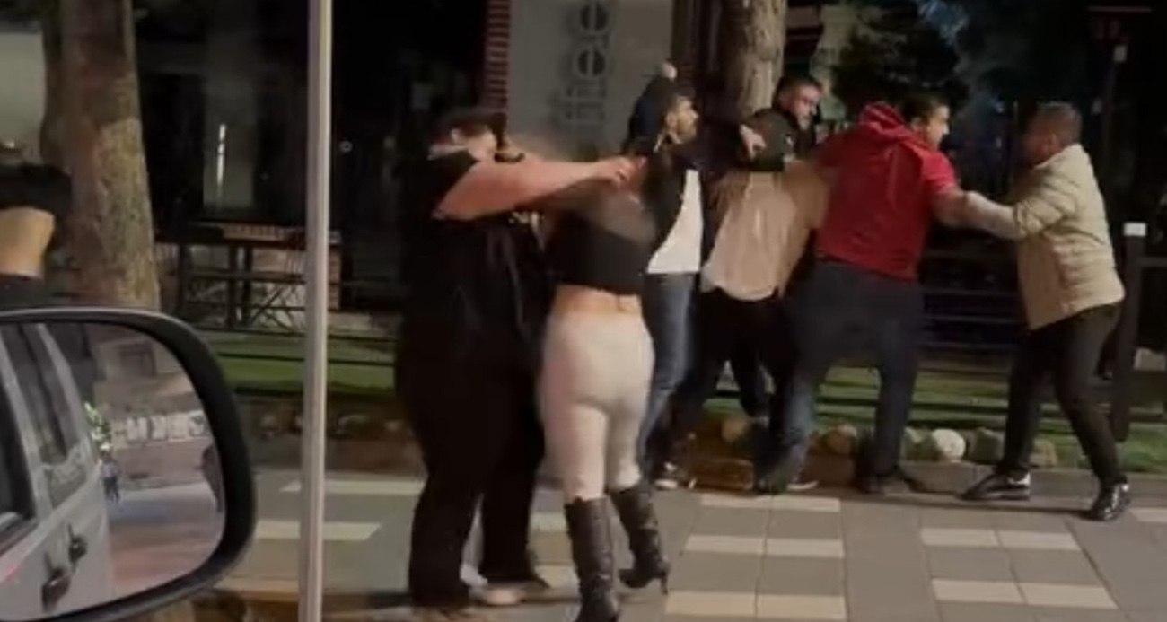 Bolu’da sokak ortasında kavga: Yumruklar havada uçuştu