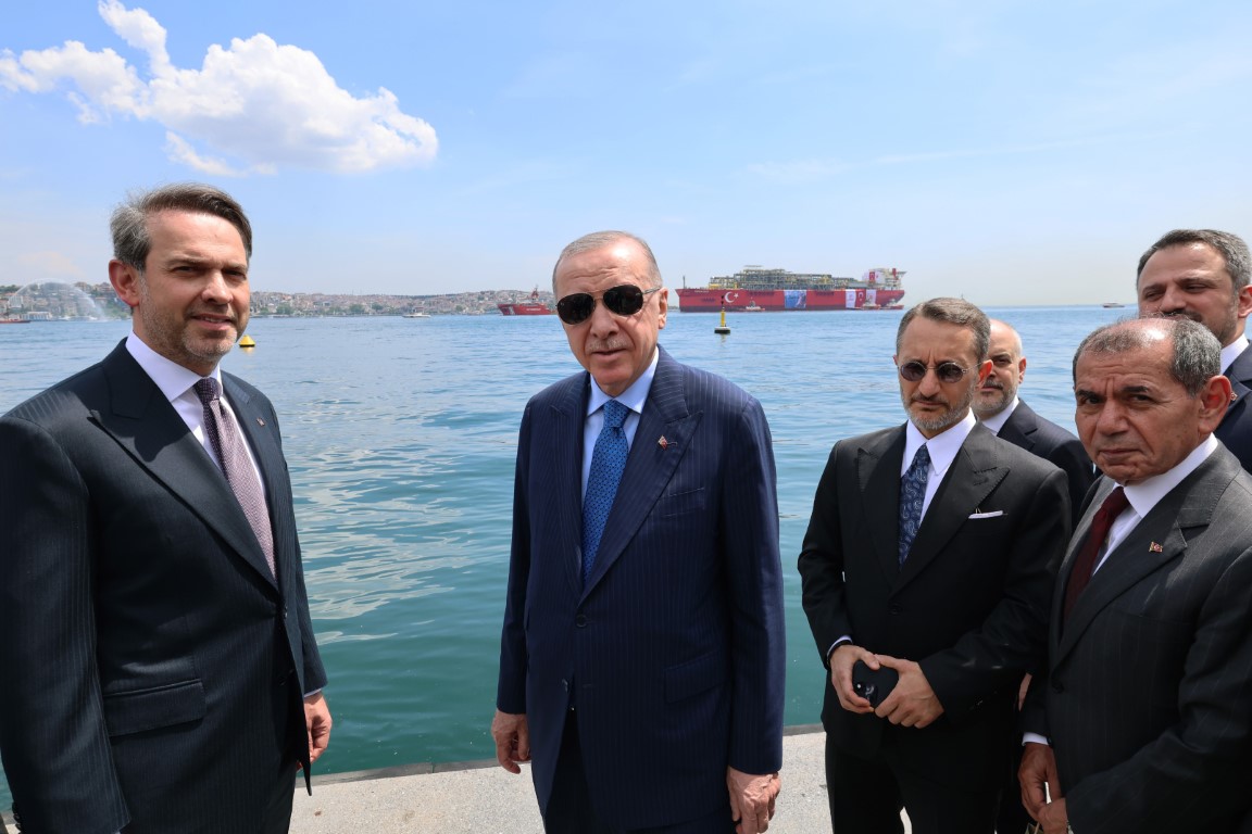 Cumhurbaşkanı Erdoğan ‘Osman Gazi’ platformunu Dolmabahçe’den uğurladı