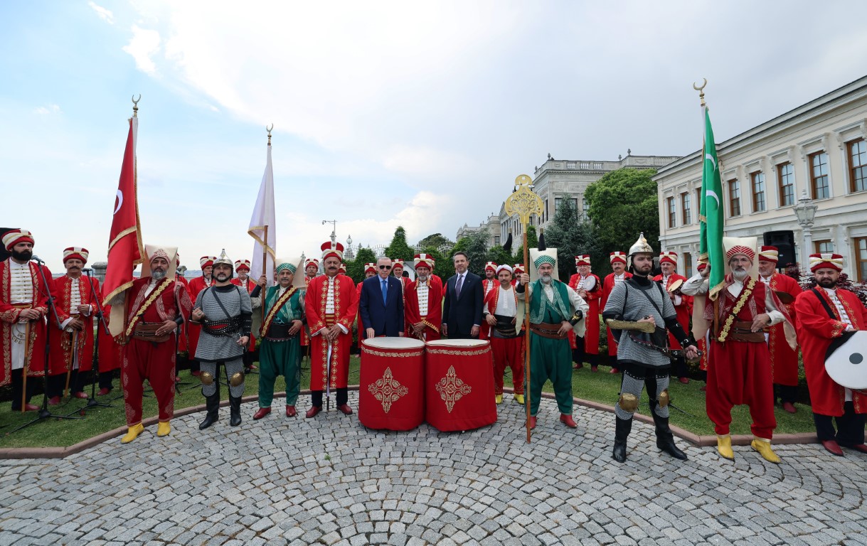Cumhurbaşkanı Erdoğan ‘Osman Gazi’ platformunu Dolmabahçe’den uğurladı