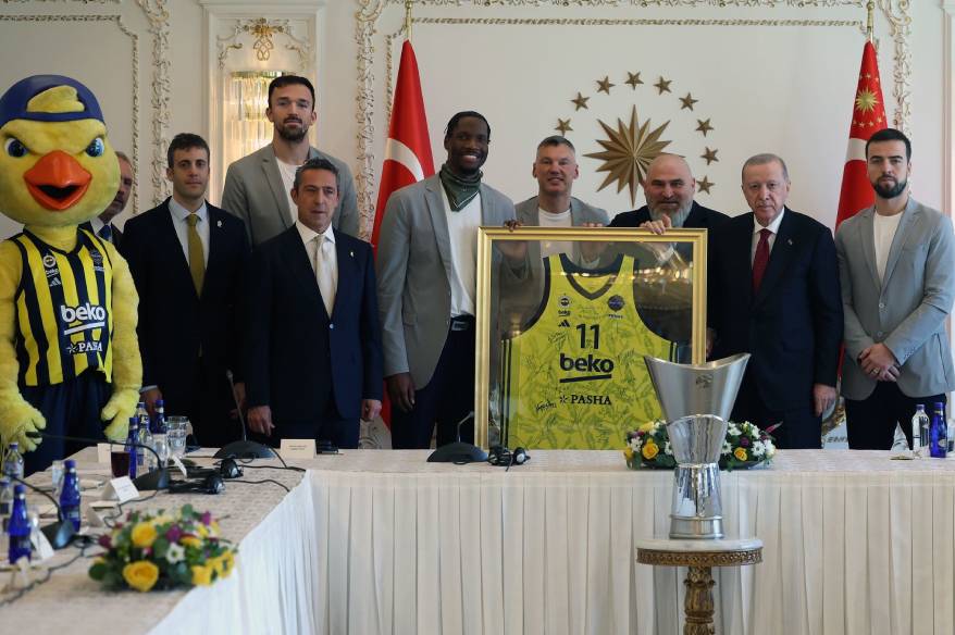Cumhurbaşkanı Erdoğan, Fenerbahçe heyetini kabul etti