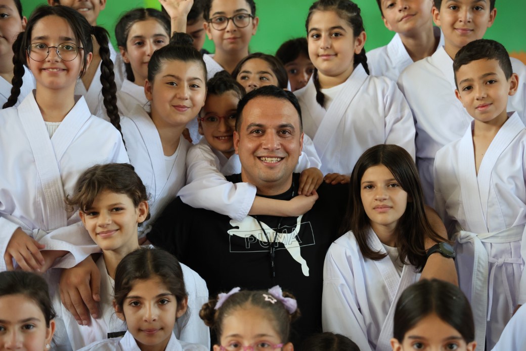 Milli antrenör polisten örnek davranış: 90 çocuğa gönüllü kurs veriyor