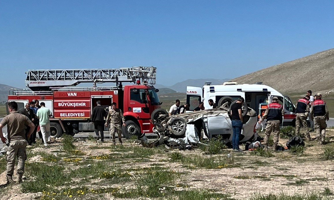 Van’da trafik kazası: 4 ölü, 2 yaralı
