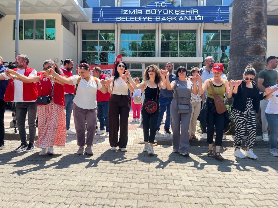 İzmir Büyükşehir Belediyesi’nde grev dördüncü gününde
