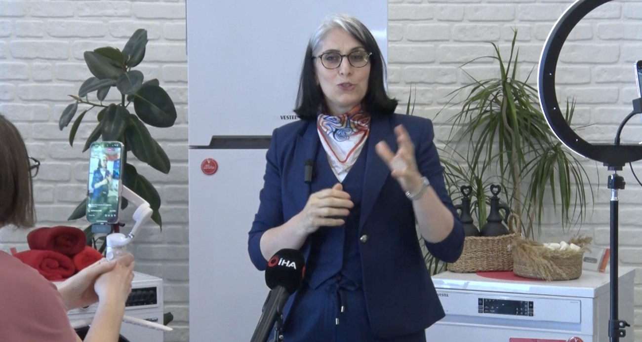 Azmi sayesinde önce patron ardından fenomen oldu