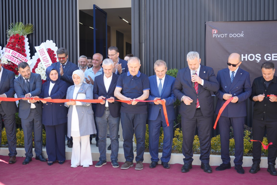 Pivot Door’dan üçlü açılış: Fabrika, Ar-Ge ve mağazanın aynı anda açılışı gerçekleştirildi