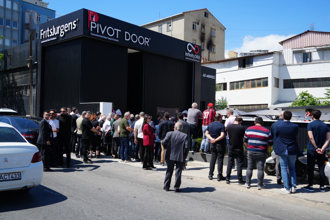 Pivot Door’dan üçlü açılış: Fabrika, Ar-Ge ve mağazanın aynı anda açılışı gerçekleştirildi