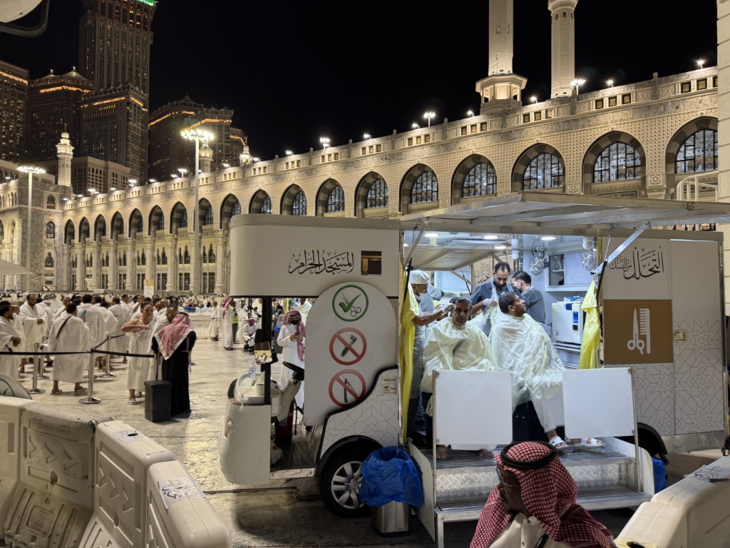Suudi Arabistan'da hacı adaylarına bedava tıraş