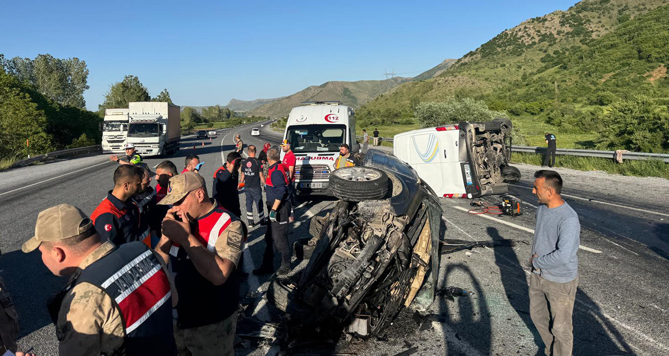 Bitlis’te feci kaza: 2 ölü, 2 yaralı