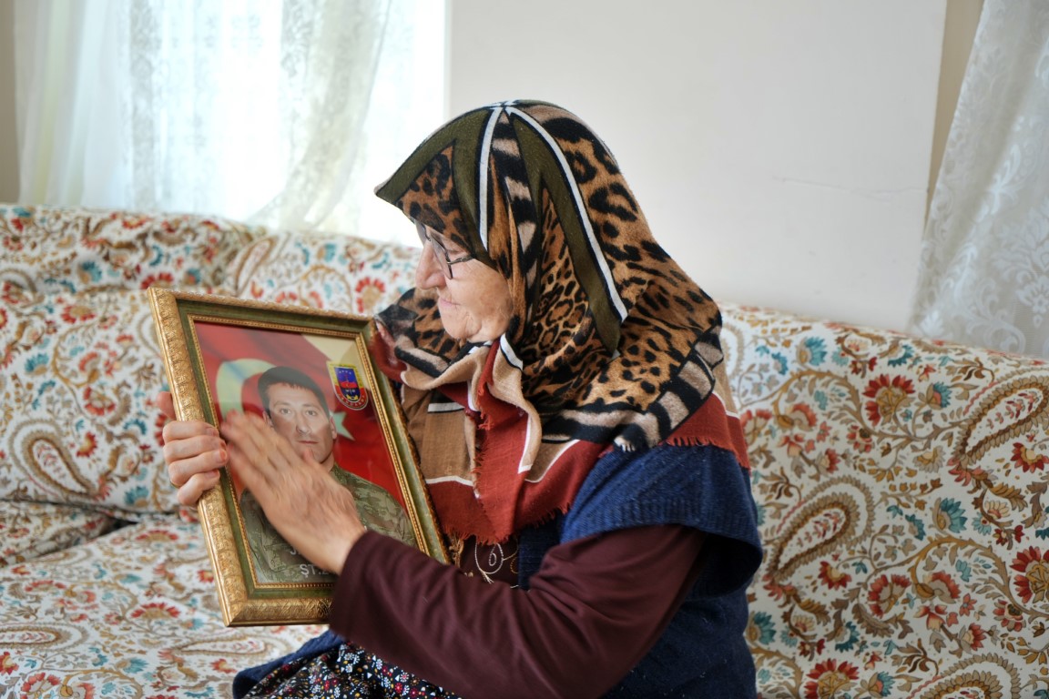 Bayram öncesi şehit annesini duygulandıran hizmet