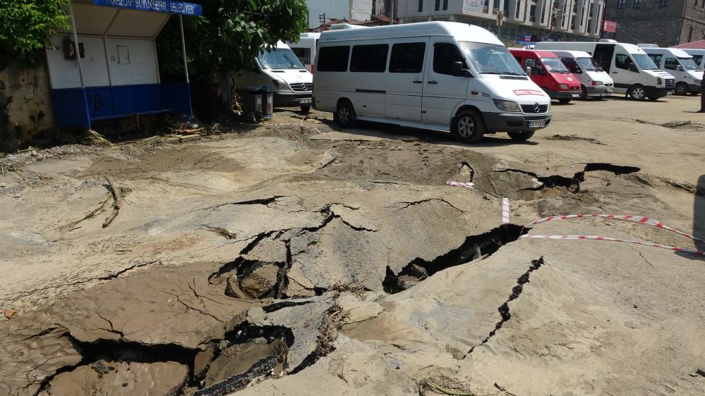 Deprem değil sel