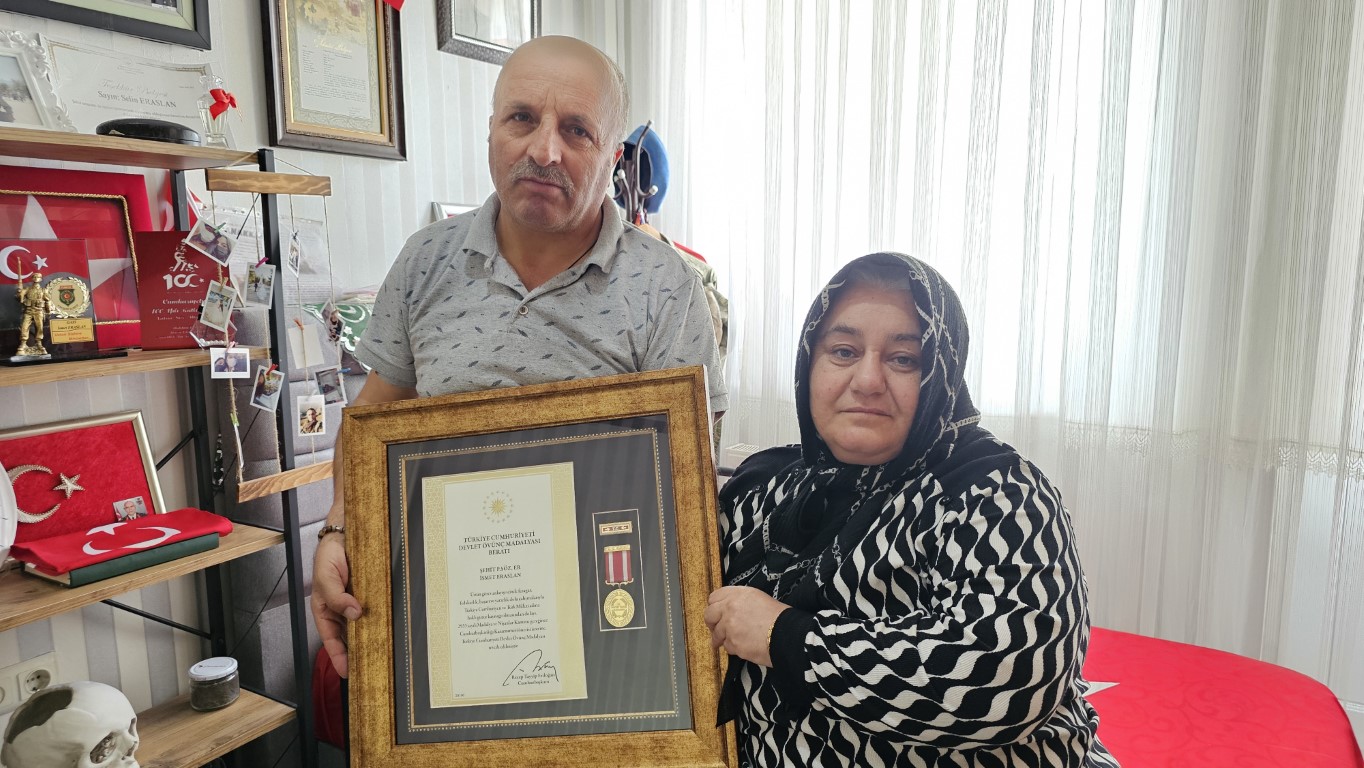 Şehit ailesinin büyük üzüntüsü: Şehitlik beratı verildi ama SGK şehit saymadı