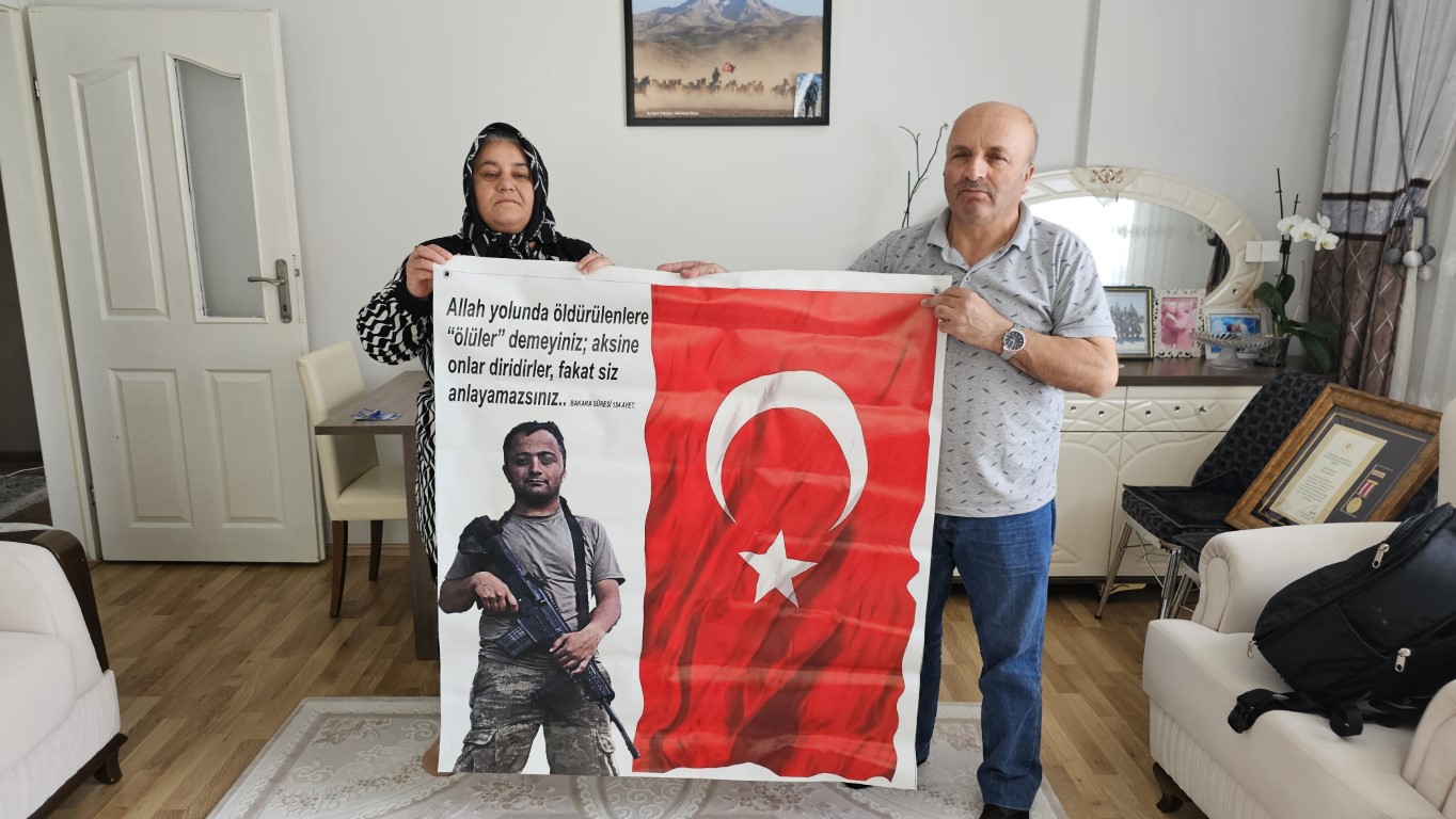 Şehit ailesinin büyük üzüntüsü: Şehitlik beratı verildi ama SGK şehit saymadı