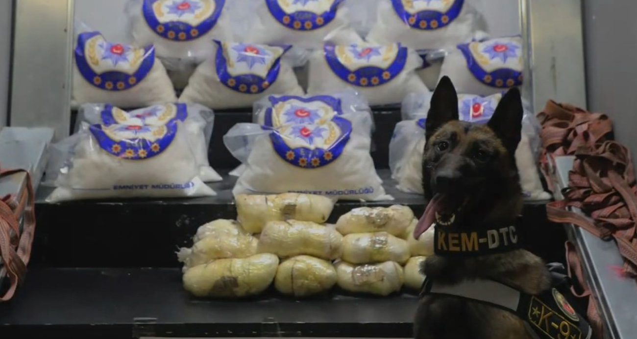 Hakkari’de bir tırda 66 kilo 120 gram metamfetamin ele geçirildi