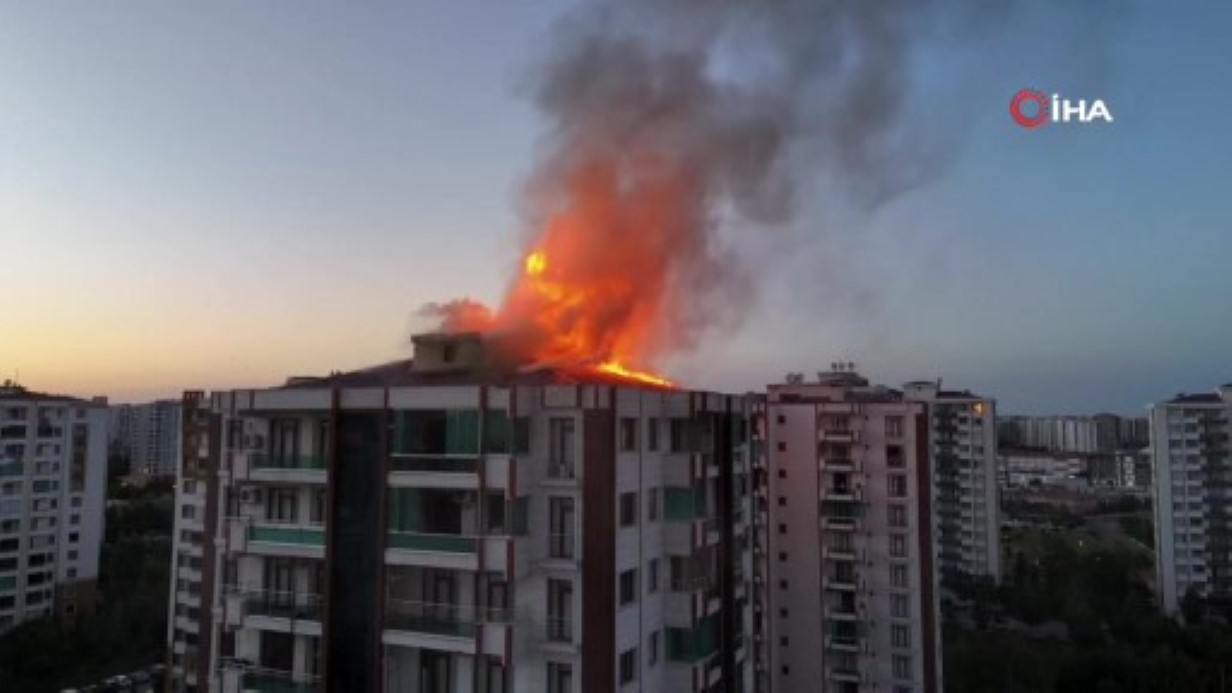 Diyarbakır’daki yangında kahreden haber: Anne ve 3 çocuğu hayatını kaybetti