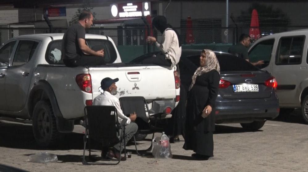 Bayram öncesi mahkumlar Maltepe Cezaevi’nden izinli olarak tahliye edildi
