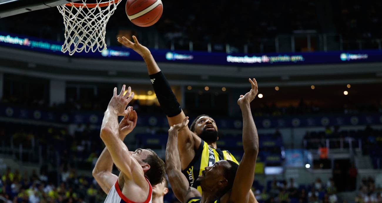 Fenerbahçe seride 1-0 öne geçti