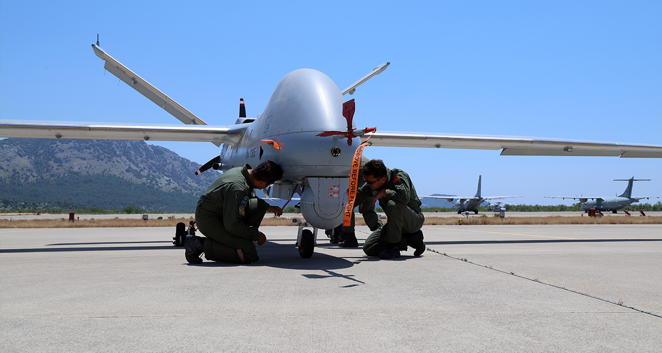 Türkiye’nin gururu İHA-SİHA pilot ve yer destek ekibi Bayramda görev başında