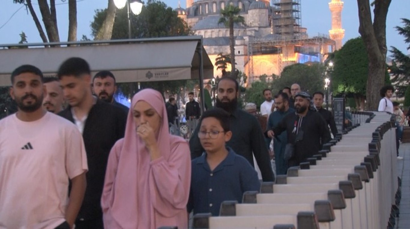 Vatandaşlar Kurban Bayramı namazını Ayasofya’da kıldı