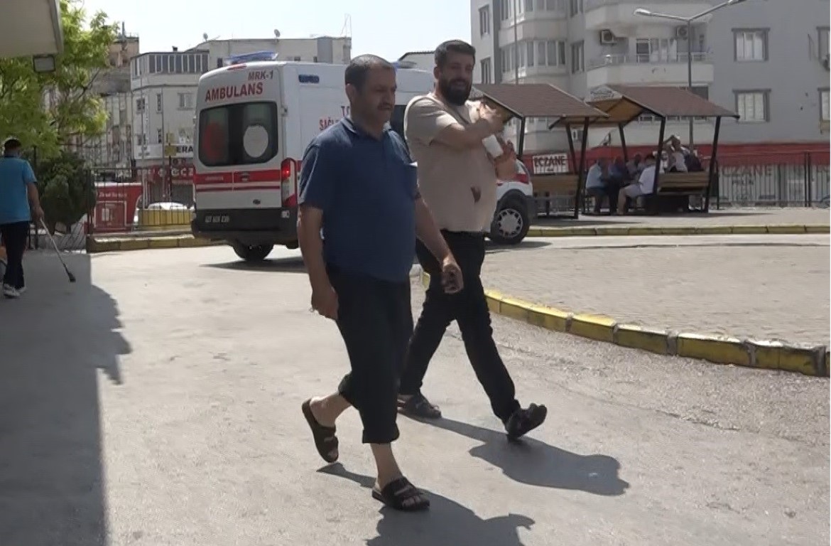 Gelenek yine bozulmadı: Acemi kasaplar hastaneye koştu