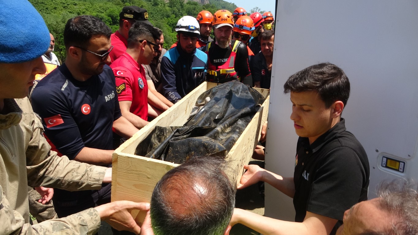 Selde kaybolan şahsın cansız bedeni 6. günde bulundu